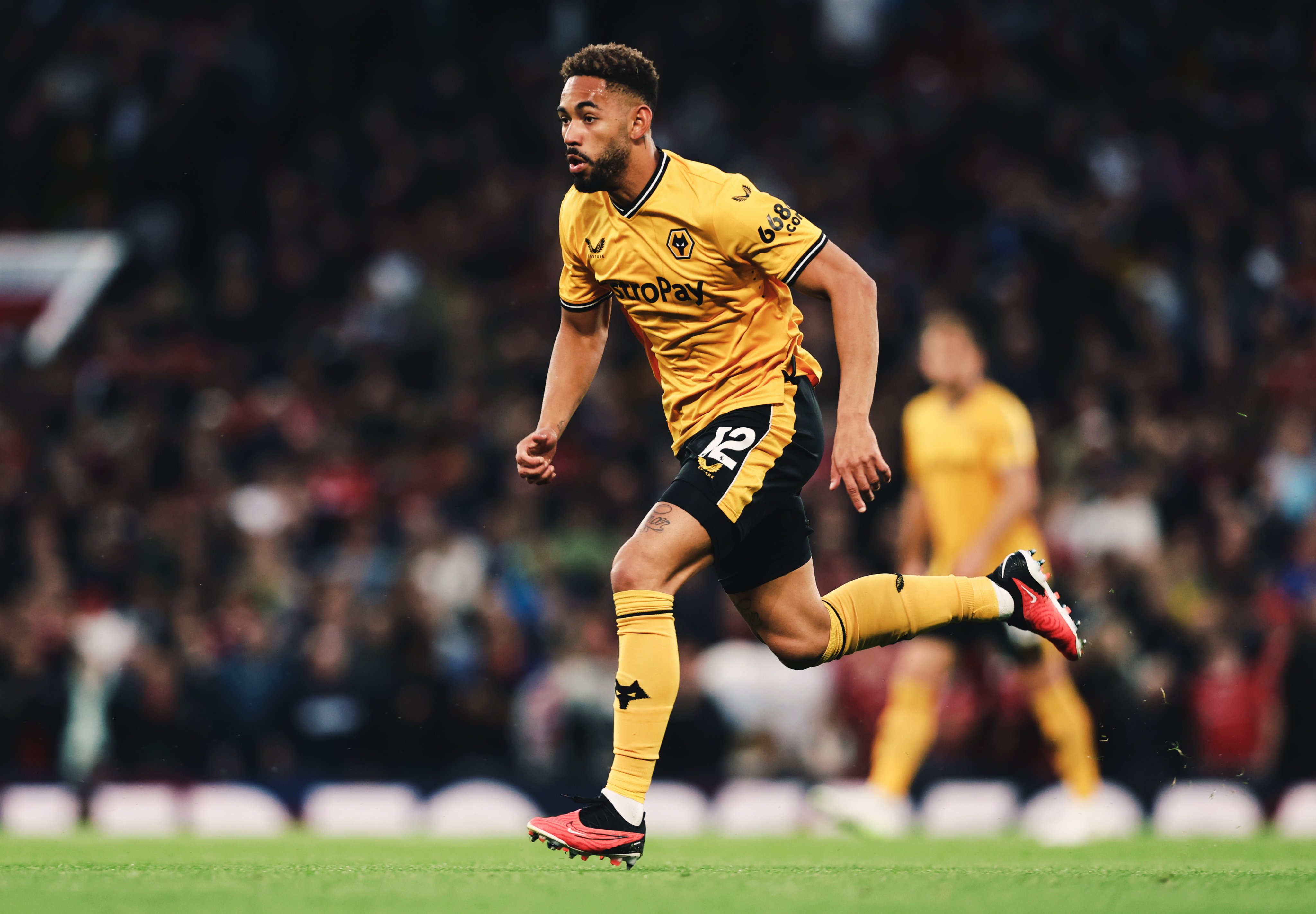 英国威廉希尔-不来梅狼队客场逆风翻盘，全力打造连胜气象