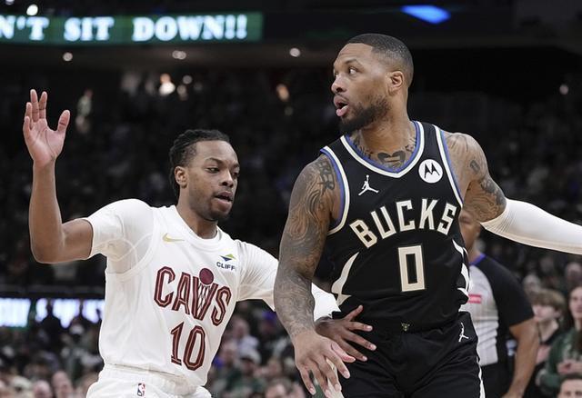 雄鹿连胜遭遇终结，热火客场横扫对手