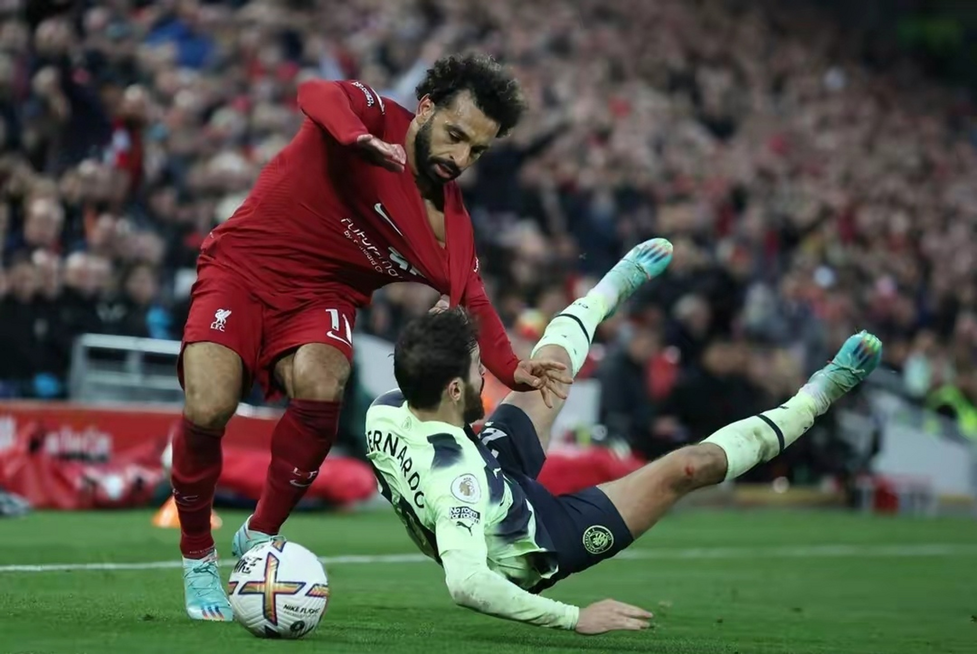 曼城再胜对手，向着卫冕之路稳步前进