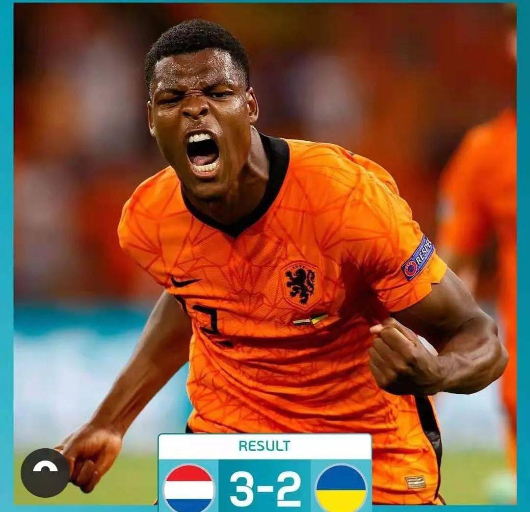 荷兰队完胜乌克兰队,获得开门红 荷兰队完胜乌克兰队,获得开门红