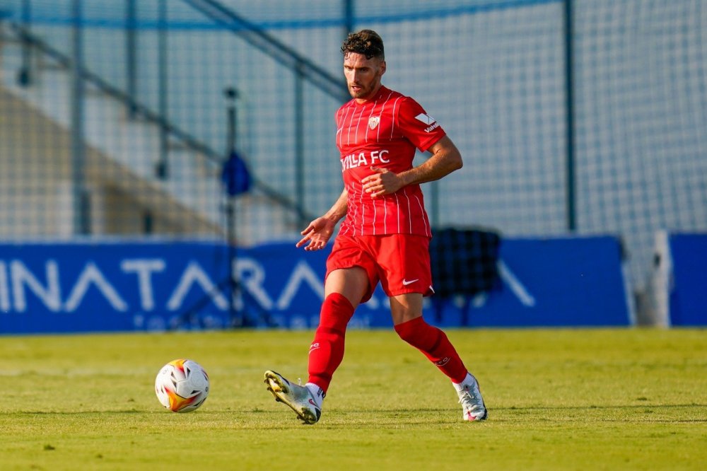 塞维利亚主场横扫对手，机会来临必须把握