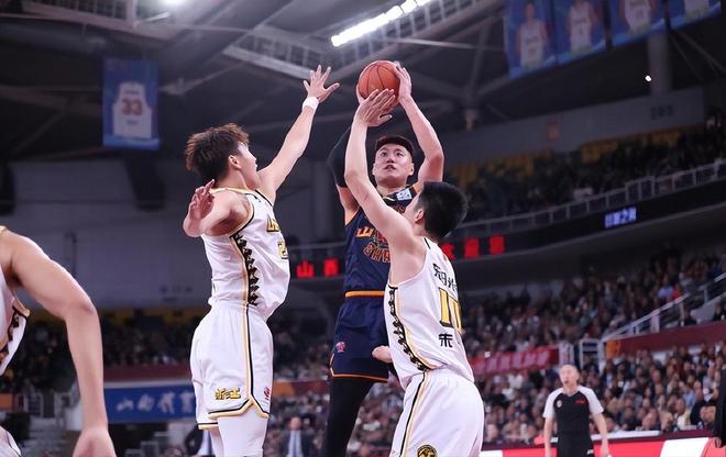 威廉希尔中文站-阿根廷篮球队惊险逆转,夺得胜利!