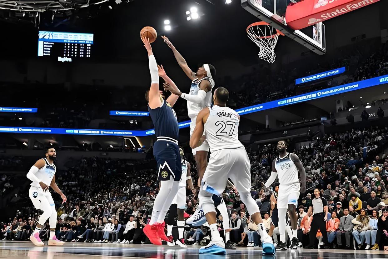 英国威廉希尔-快船主场对阵森林狼，争取胜利