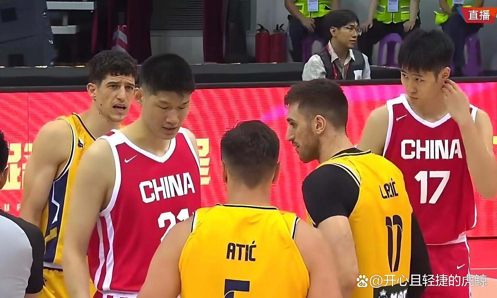 险胜一场，深圳男篮在关键时刻逆袭获胜