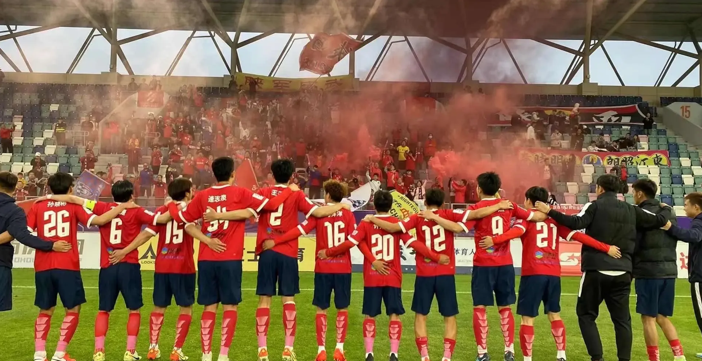 新赛季挑战重重，球队备战迎接繁重赛程