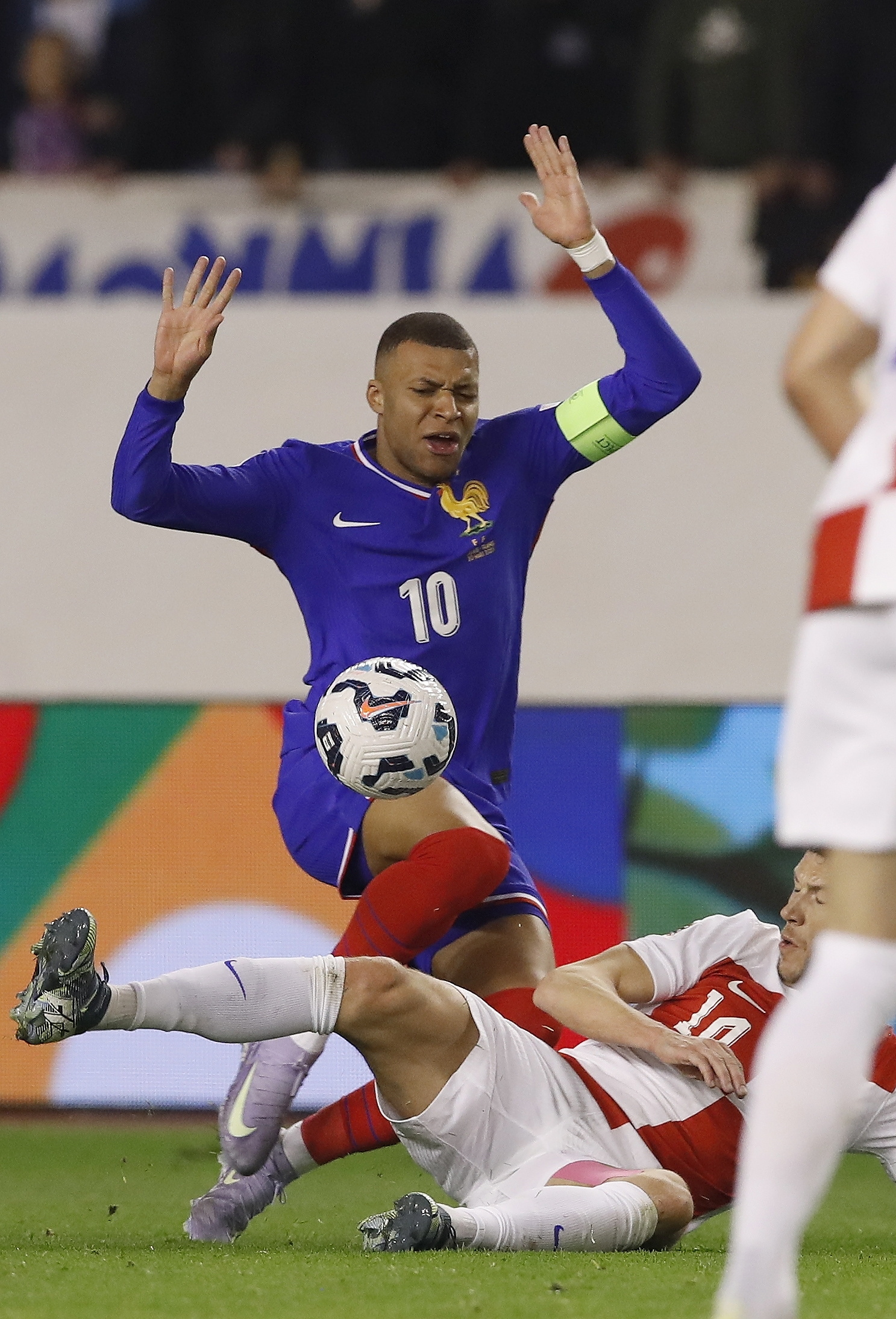 克罗地亚零封对手，轻松取胜