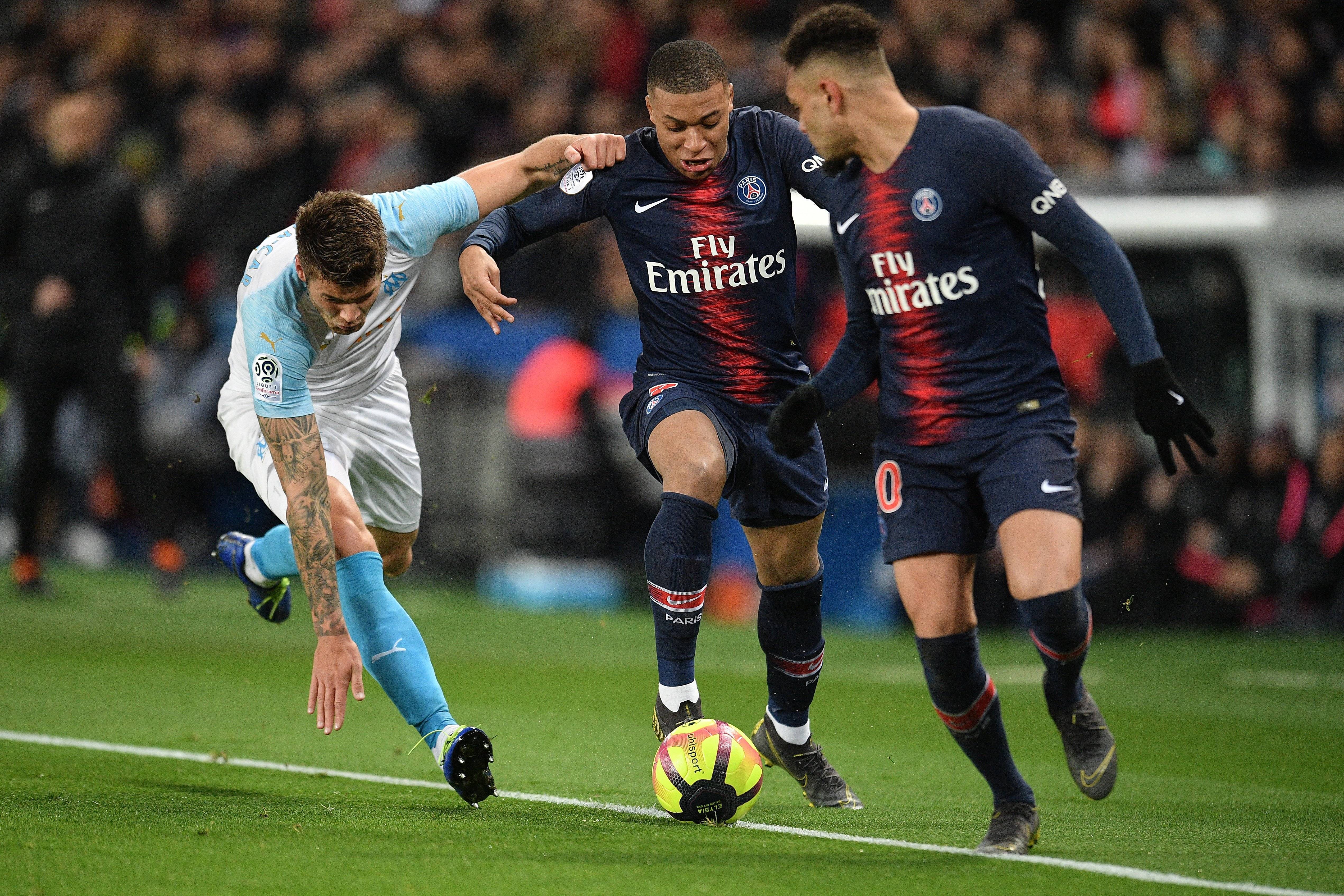 圣埃蒂安队主场失利，法甲排名下滑