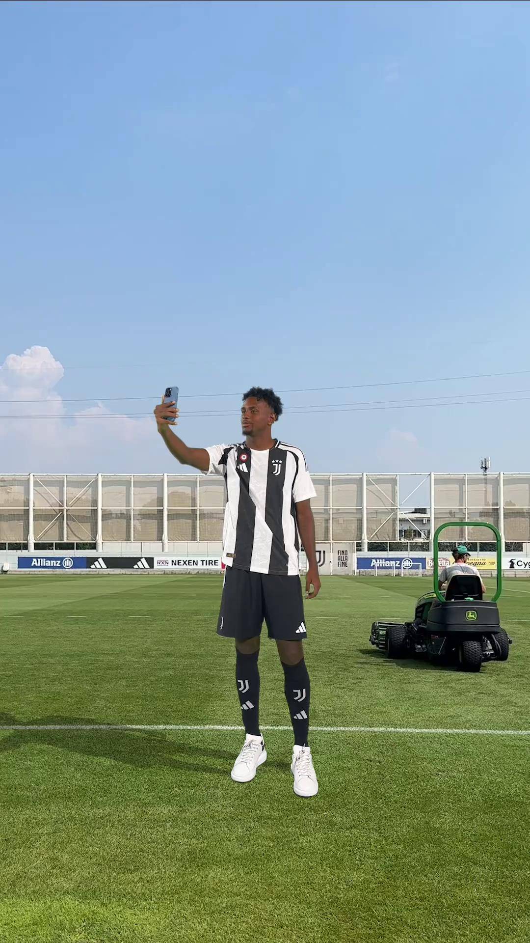 尤文图斯客场逆转，挺进淘汰赛