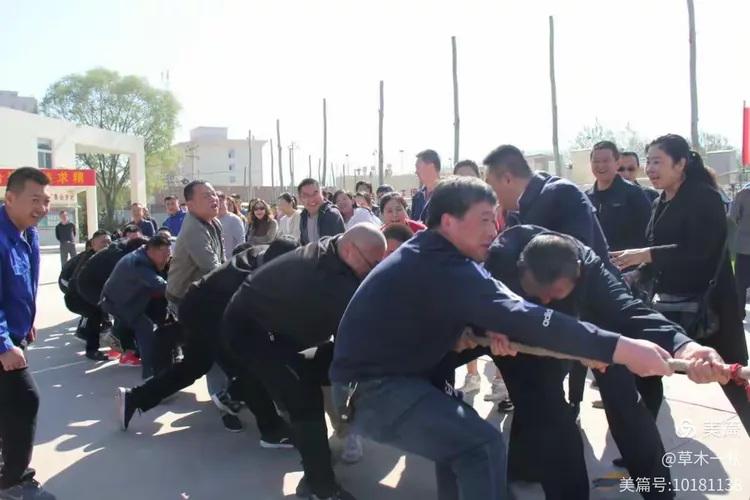 唐山队活力四射，展现出色团队合作