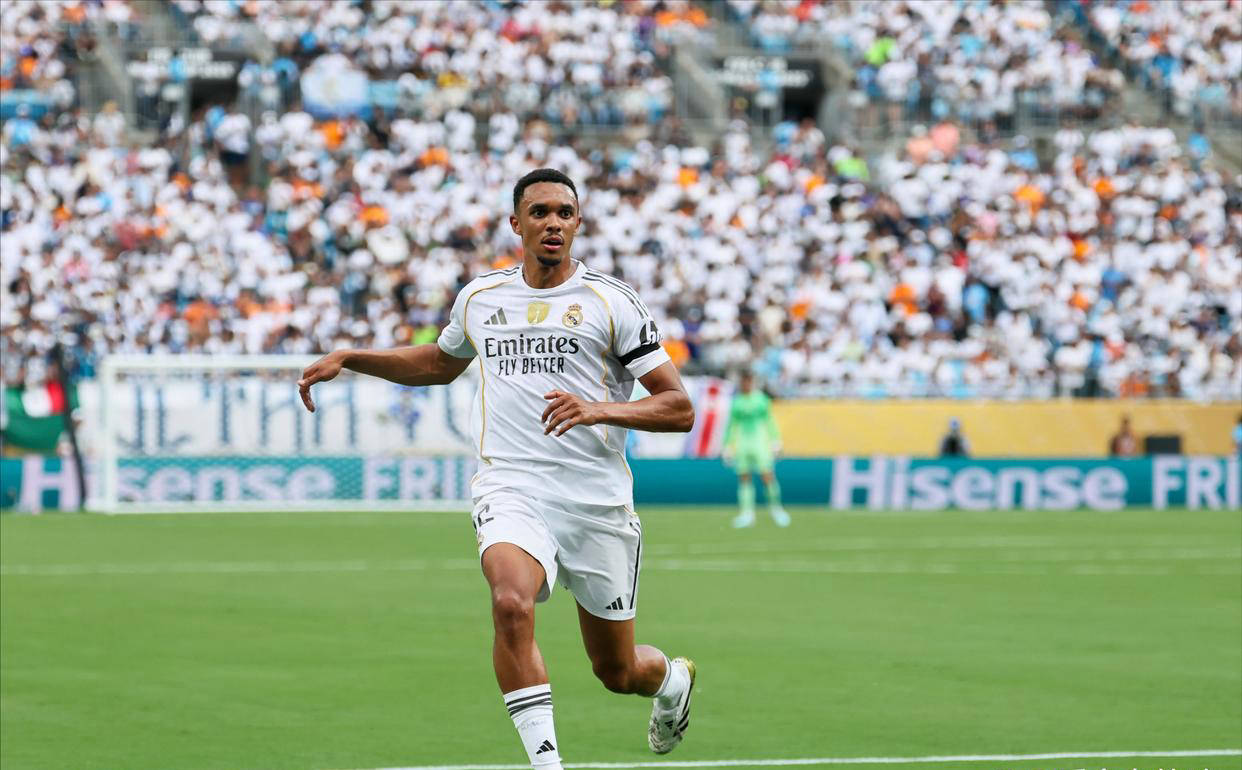 皇马取胜领先，晋级前景看好