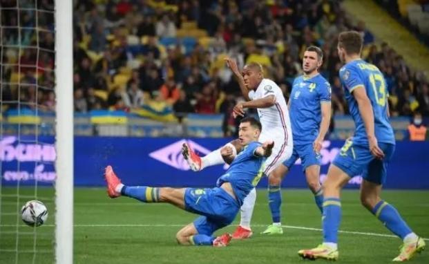 英国威廉希尔-欧国联赛场上的精彩瞬间被打包回放