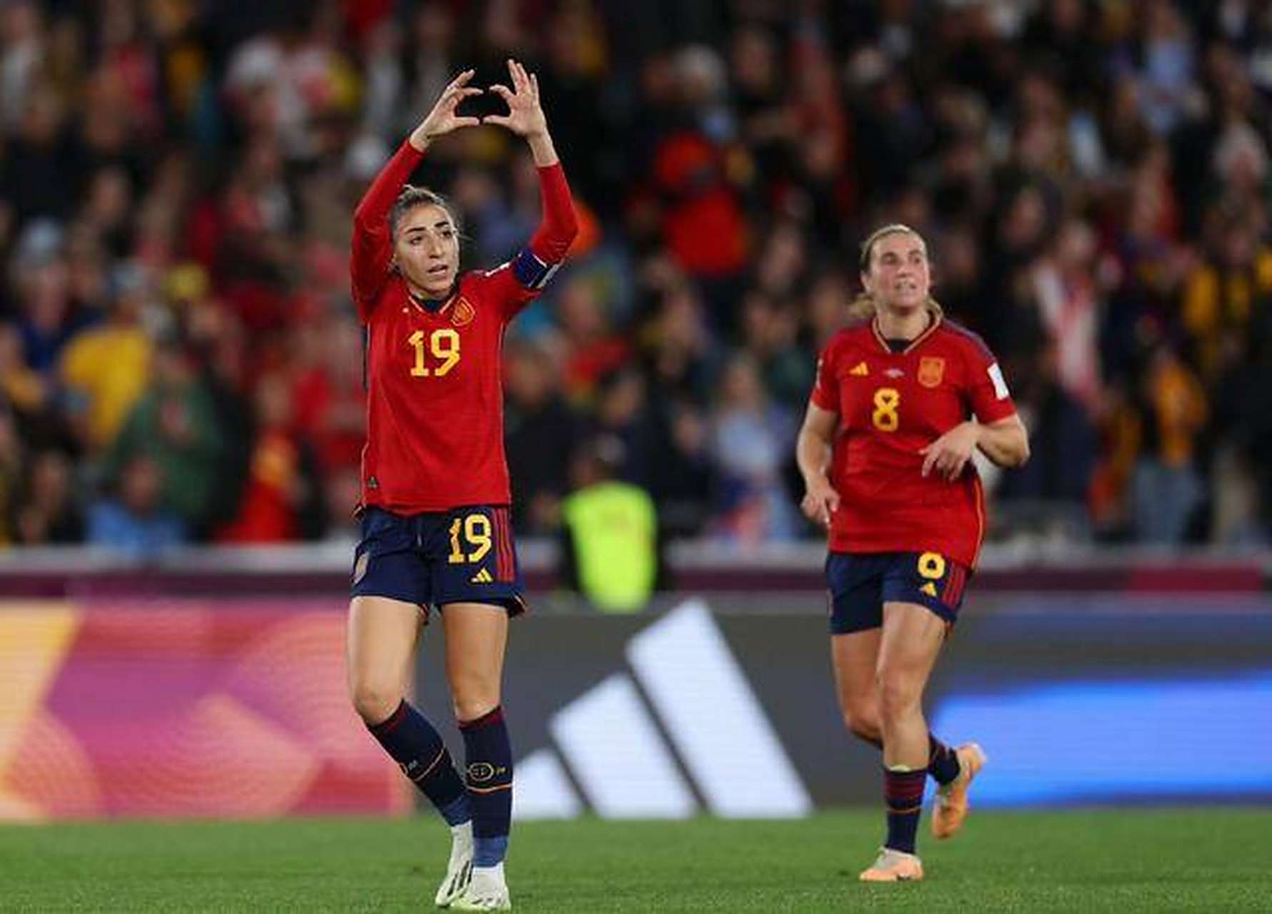 日本队取得与西班牙队的友谊赛胜利