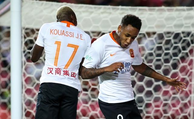 英国威廉希尔-富力升至榜首,客场大胜天津泰达