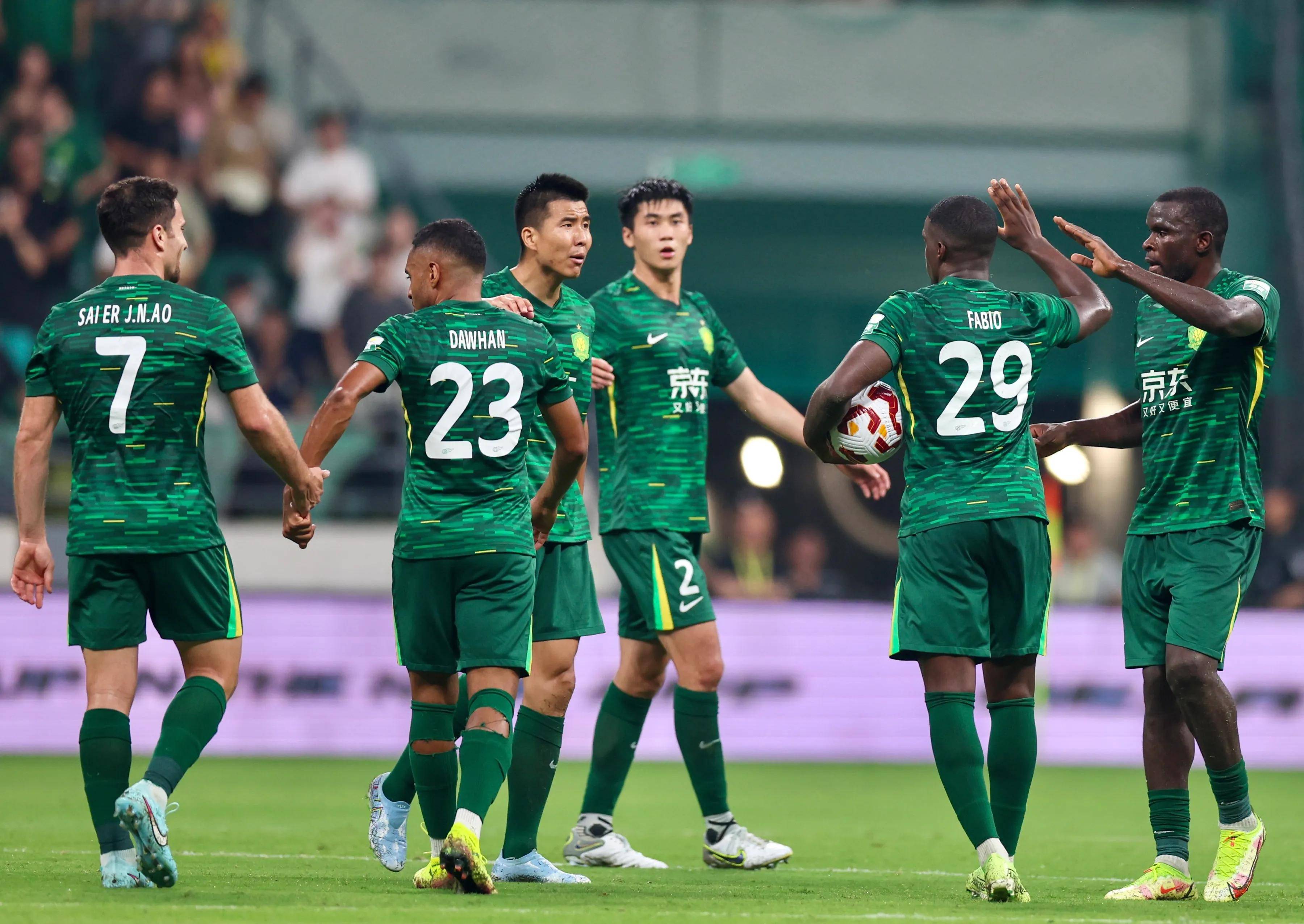 国安主场大破申花，稳固积分榜头名