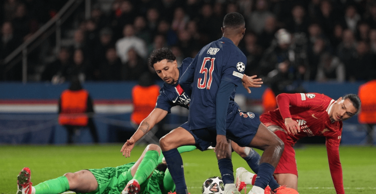 巴黎圣日耳曼大胜，稳坐小组第一