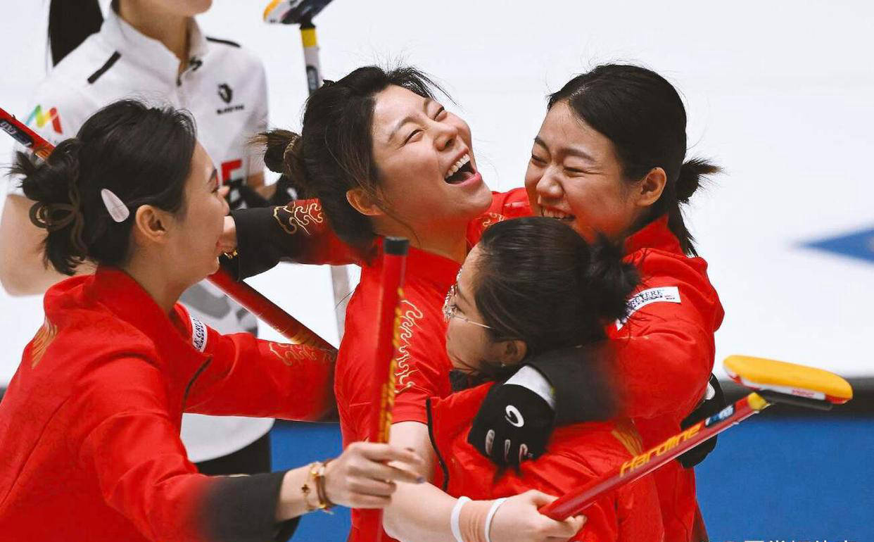 威廉希尔app-克斯队在赛场上斩获胜利