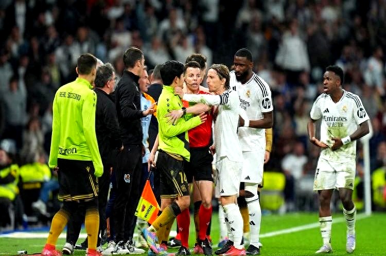 英国威廉希尔-皇马主场告负，小组出线变数重重！