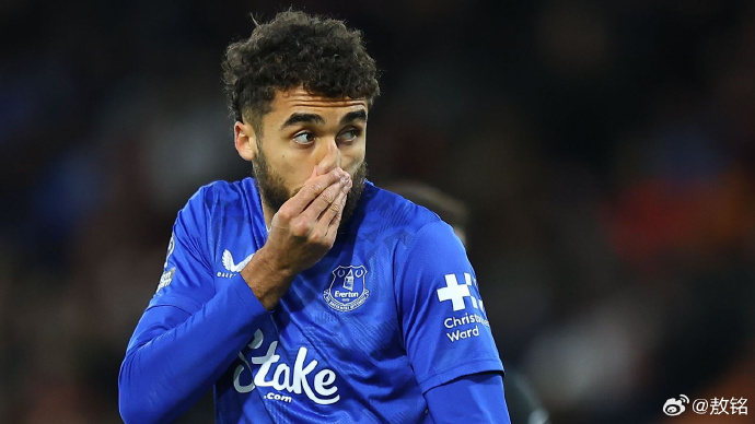 阿斯顿维拉备战不力，战绩频频受挫