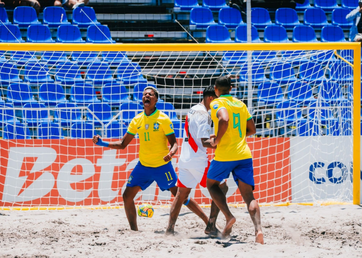 威廉希尔app-美洲杯女足轻取巴拉圭，成功晋级女足四强