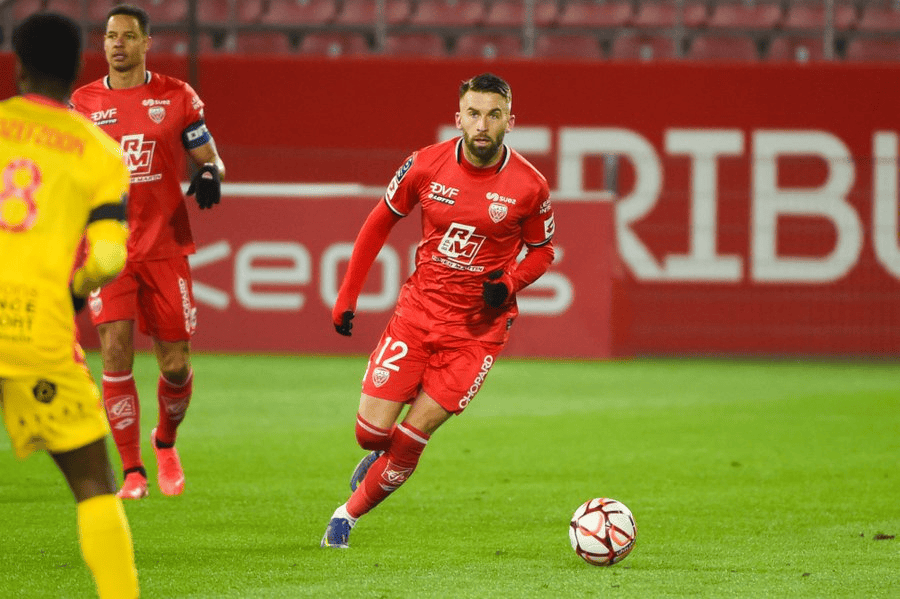 巴黎FC战平对手,保持不败 巴黎FC战平对手,保持不败