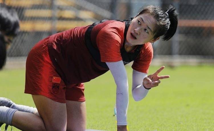 中国女足持续低迷,教练困惑调整战术 中国女足持续低迷,教练困惑调整战术