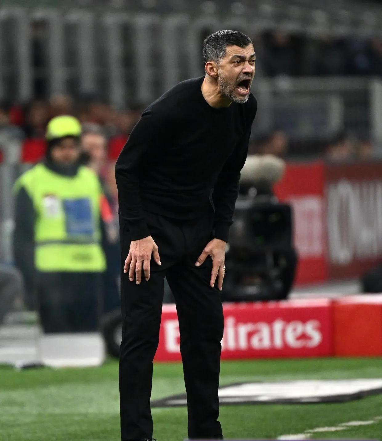 威廉希尔官网-那不勒斯客场失利，遗憾错失胜利机会