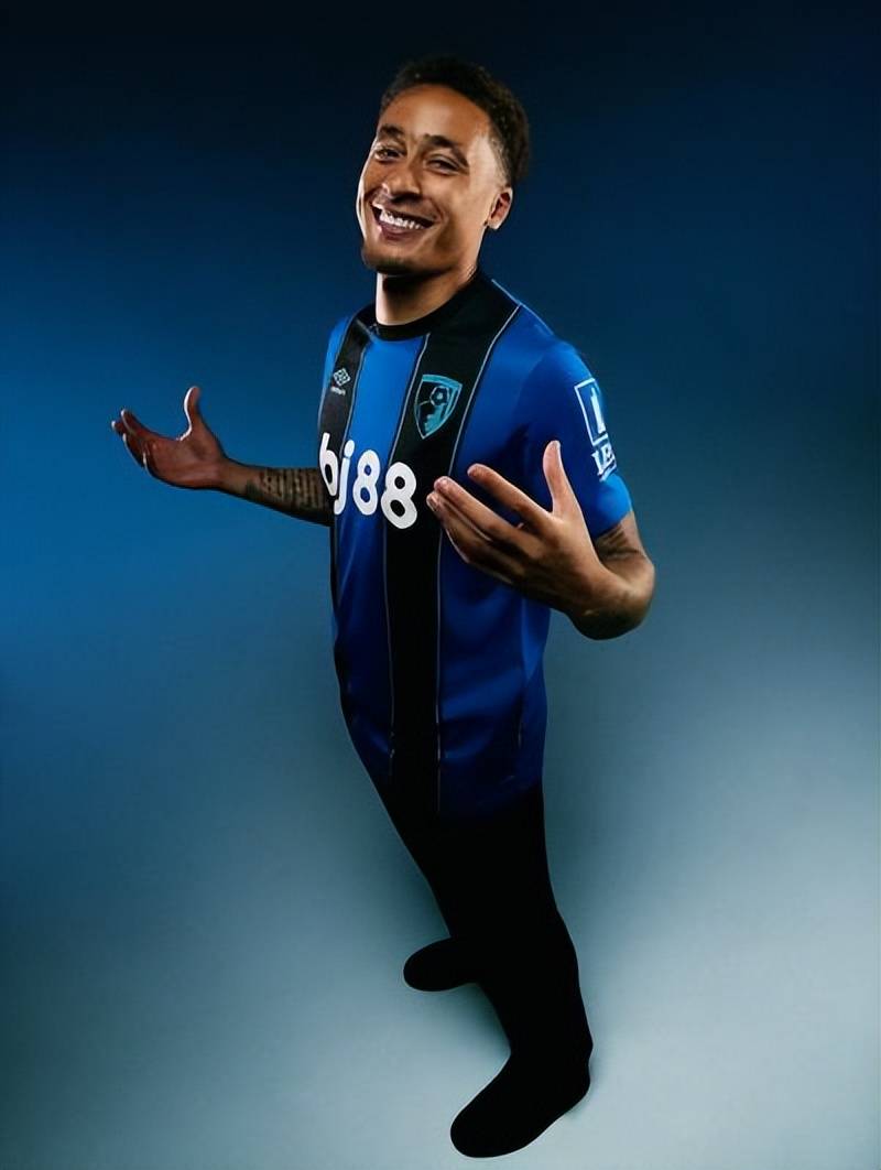 英国威廉希尔-伯恩茅斯客场战绑，取得宝贵一点