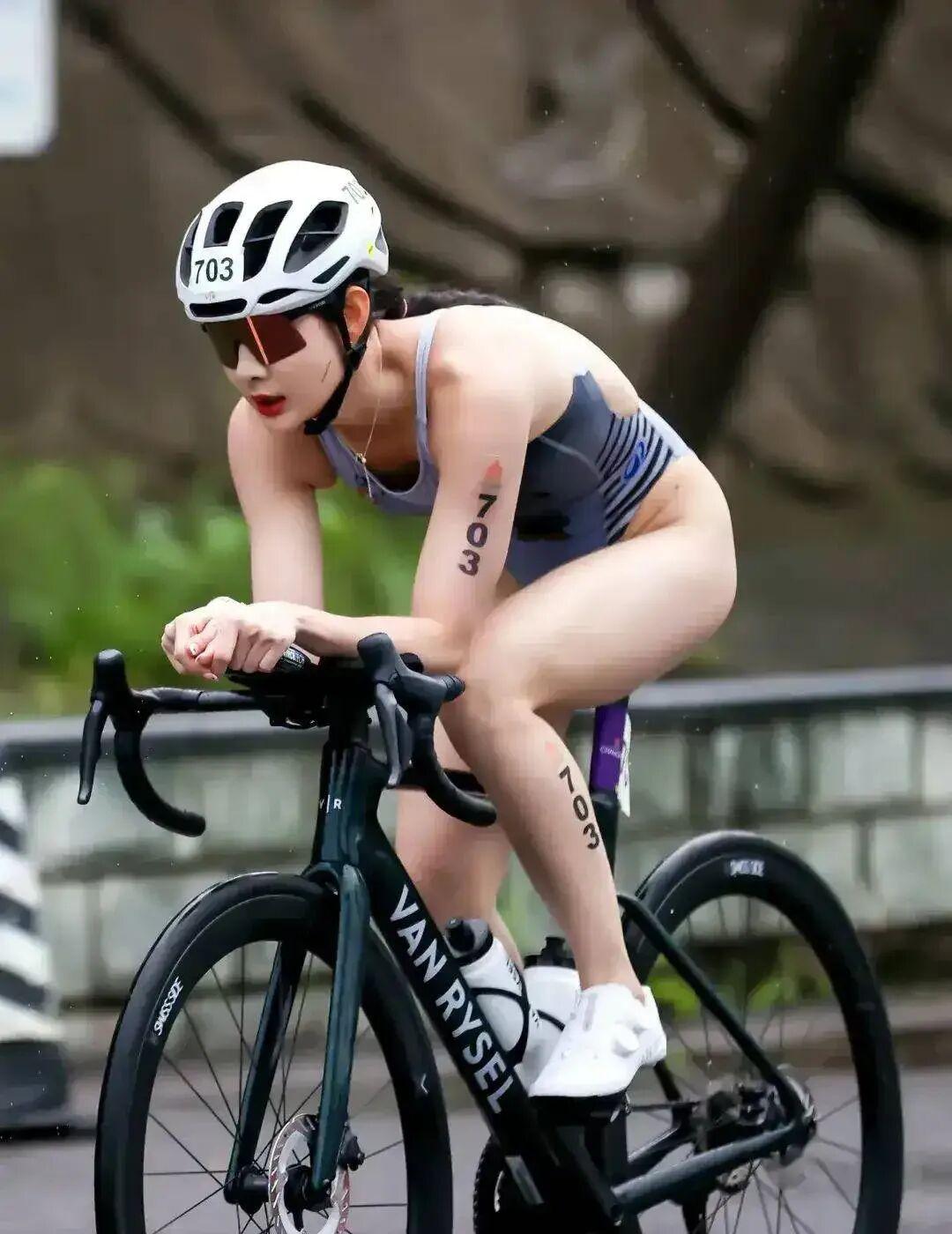 威廉希尔app-津巴布韦选手在铁人三项比赛中实现突破