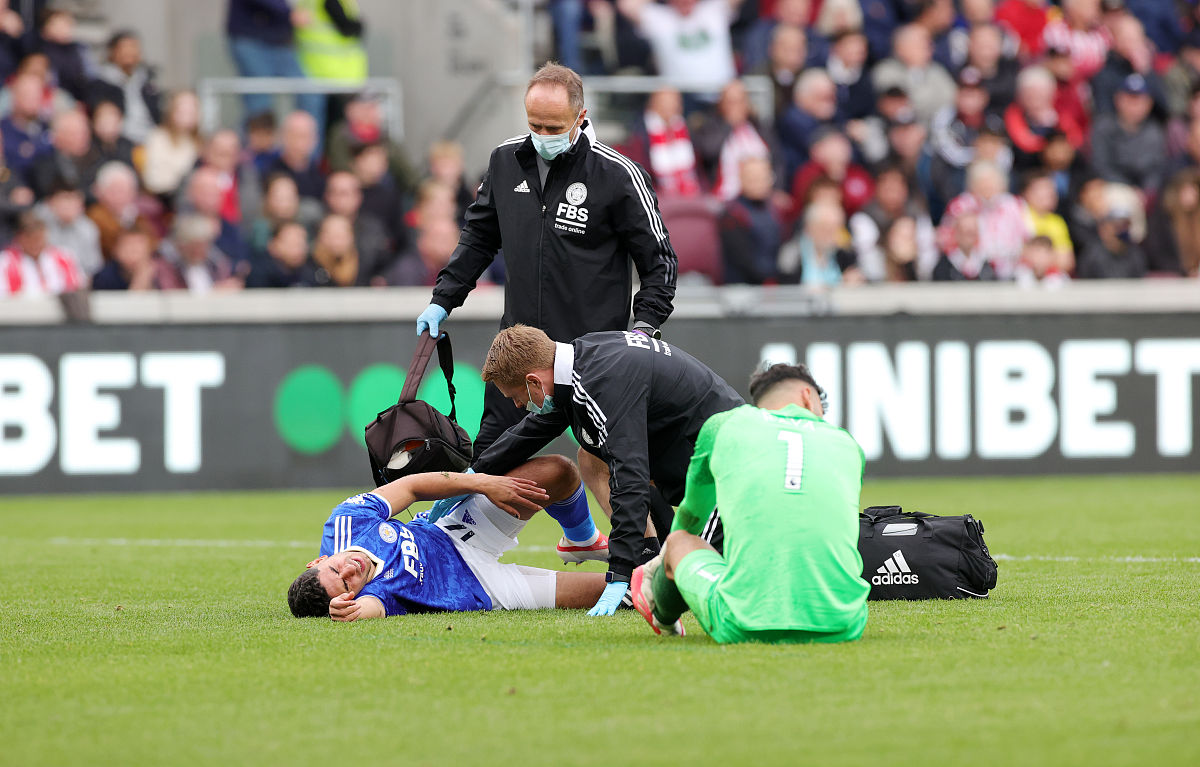 内线主力受伤,球队防守岌岌可危 内线主力受伤,球队防守岌岌可危