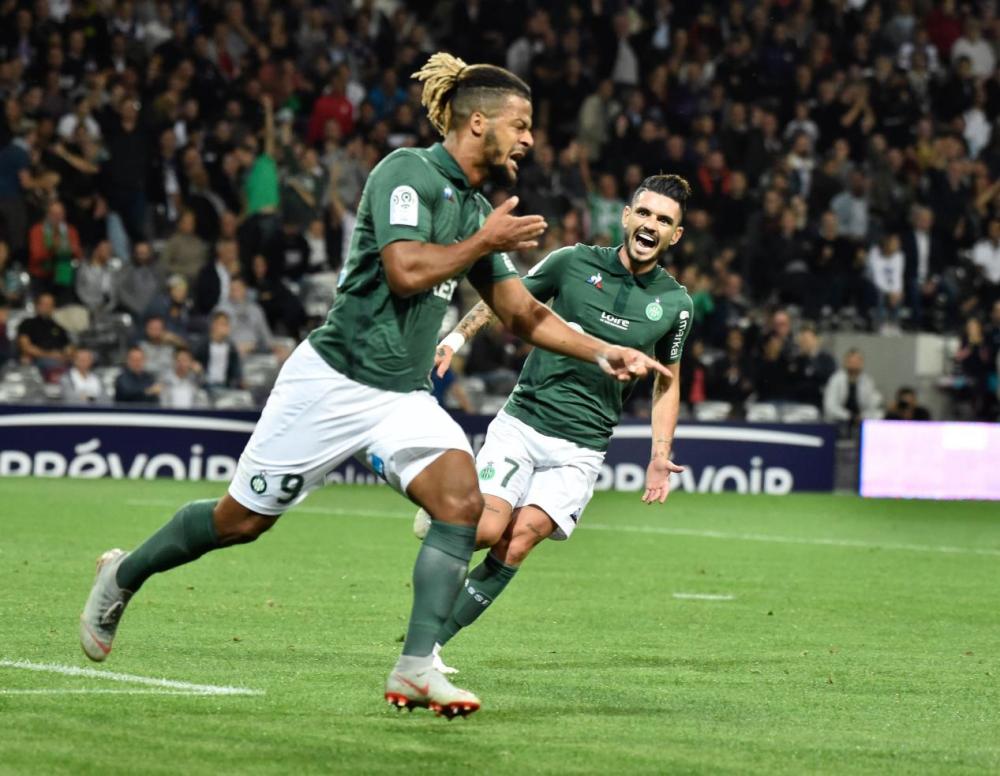 圣埃蒂安坐镇领先，摩纳哥威胁不减