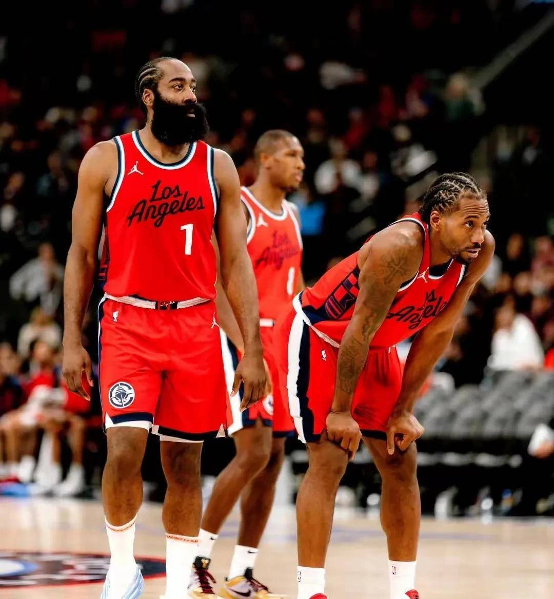 英国威廉希尔-尼克战快船，兰多敦理查森共同上演精彩比赛