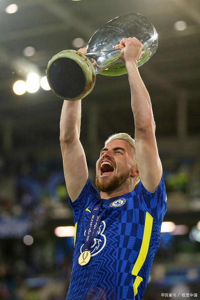 格拉纳达在客场大胜比利亚雷亚尔