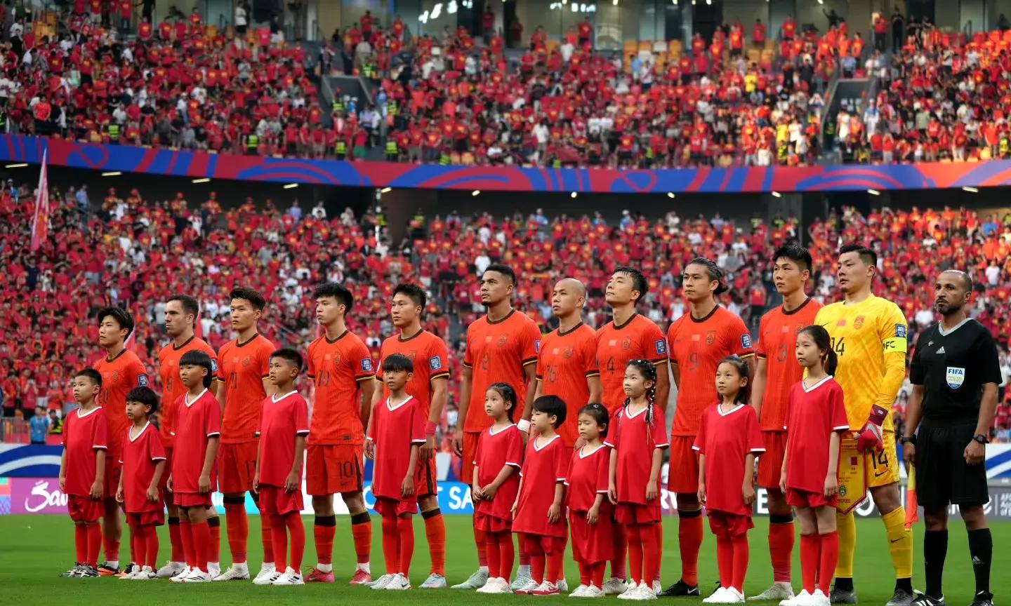 球员精彩表现助队胜利，拼搏精神感动现场观众