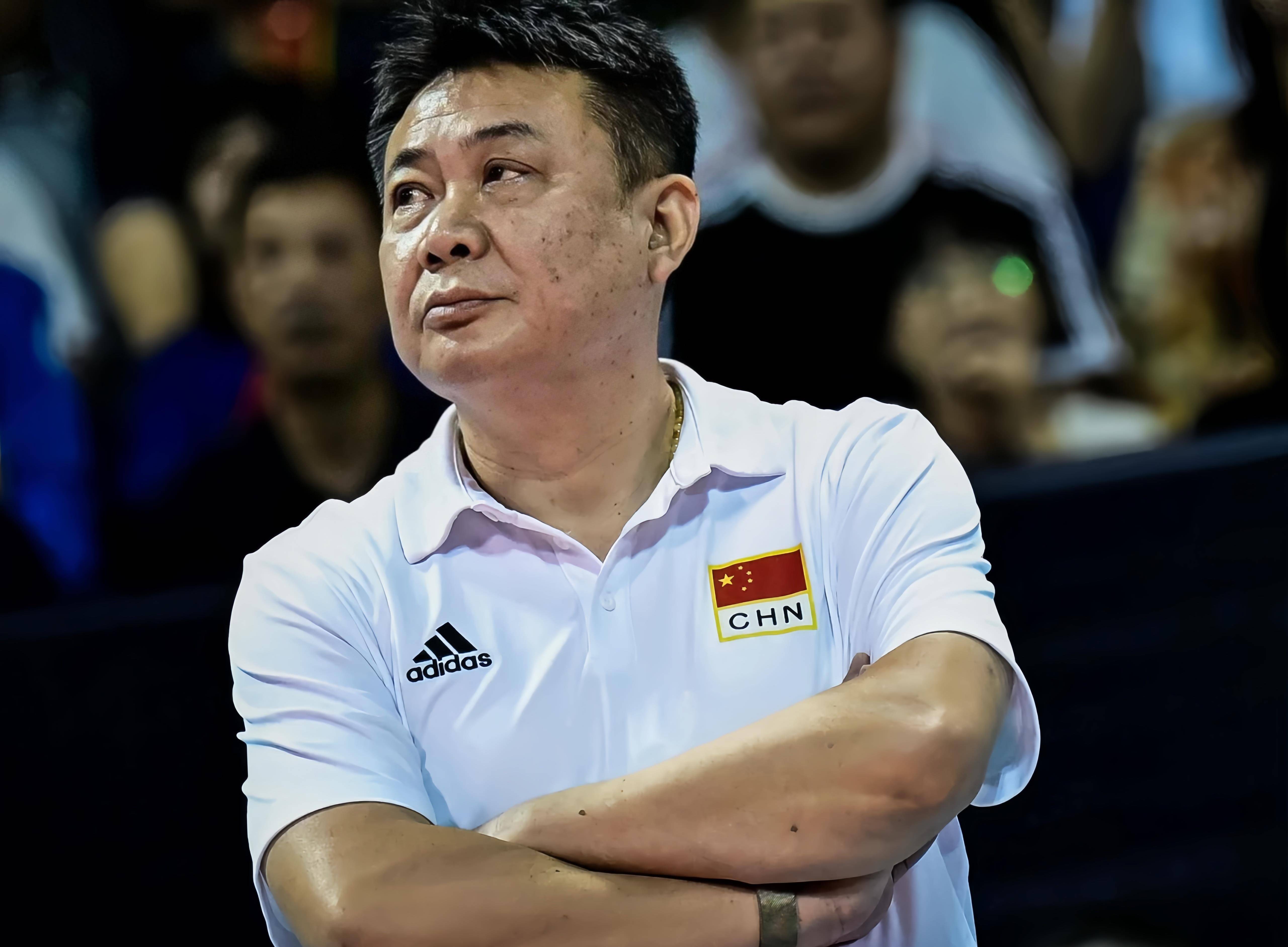 芬兰队虽败犹荣,展现出艰苦拼搏的精神 芬兰队虽败犹荣,展现出艰苦拼搏的精神