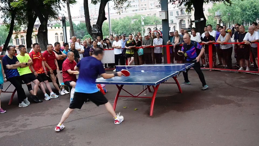 英国威廉希尔-体育赛事上演激烈对抗，精彩纷呈