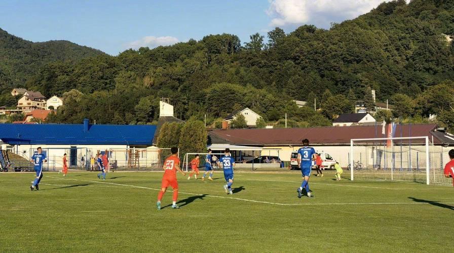 拉脱维亚队出战亚洲强队备受观注备战