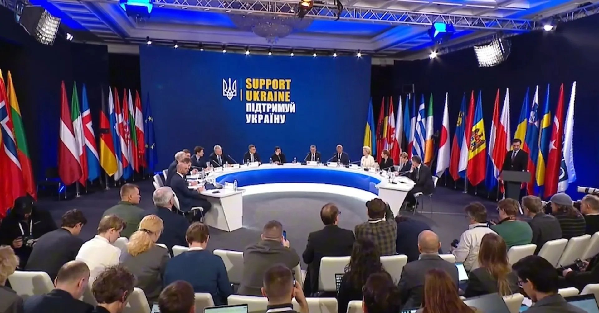 波兰横扫乌克兰，实现欧预赛四强之路