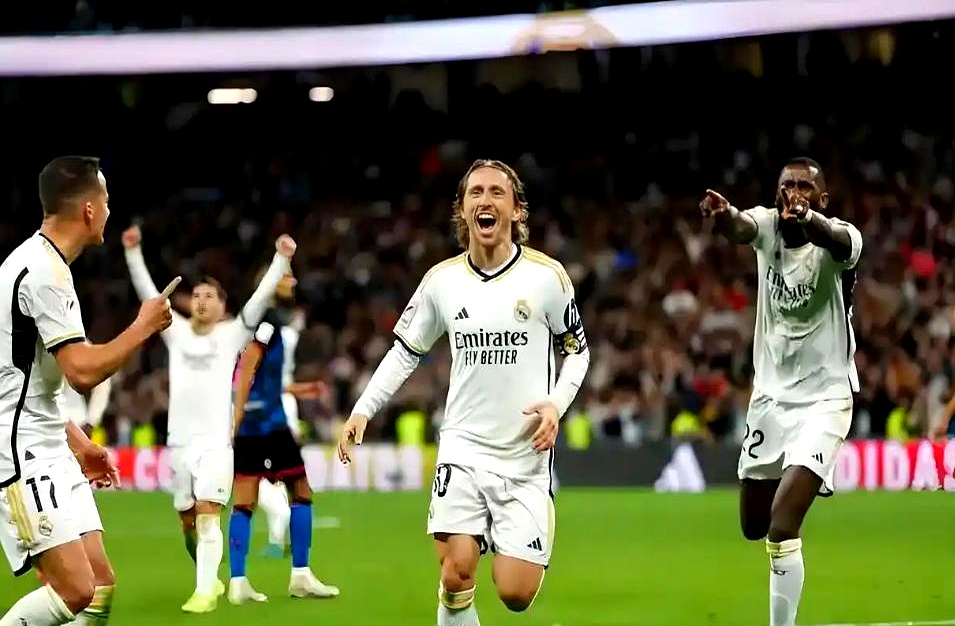 威廉希尔app-皇马再战欧冠，冠军之路依旧