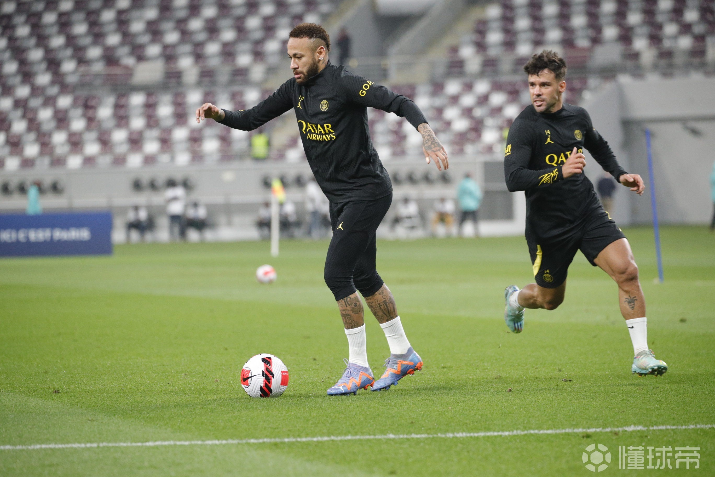 威廉希尔官网-洛里昂全队士气高昂，备战对阵巴黎