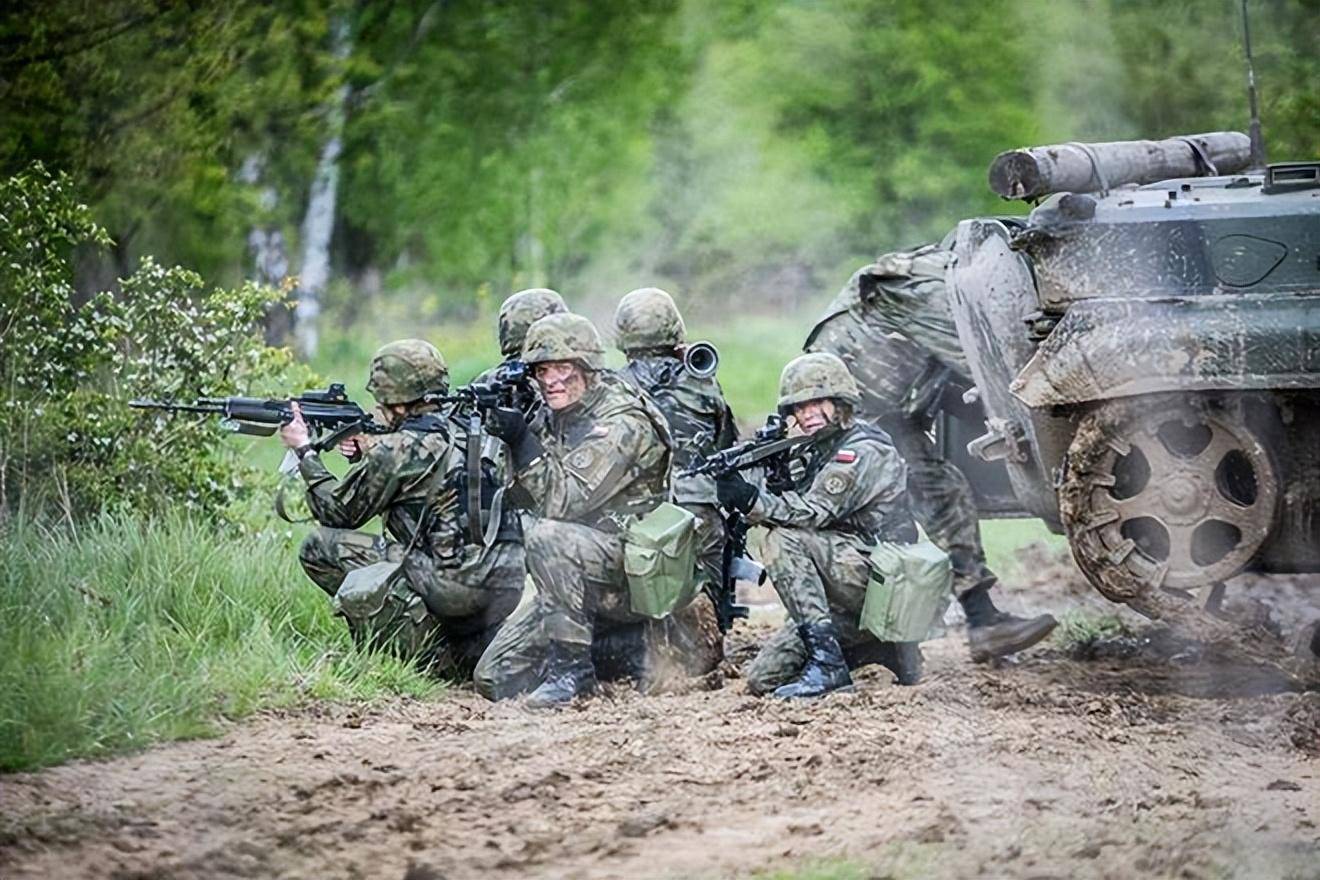 威廉希尔官网-波兰战胜乌克兰，晋级淘汰赛与手碰手