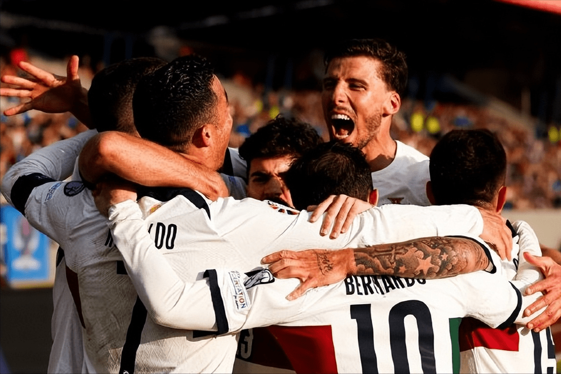 葡萄牙客场击败卢森堡，领跑小组