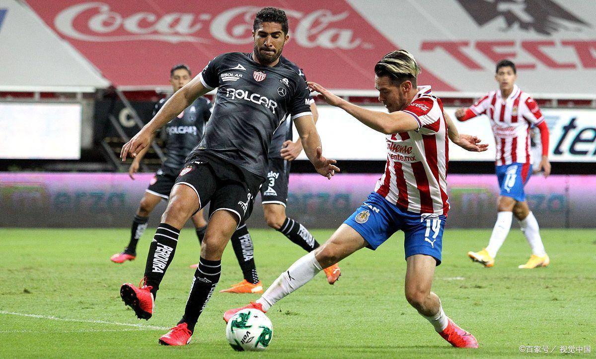 法兰克福主教练透露新战术，助球队稳住胜局