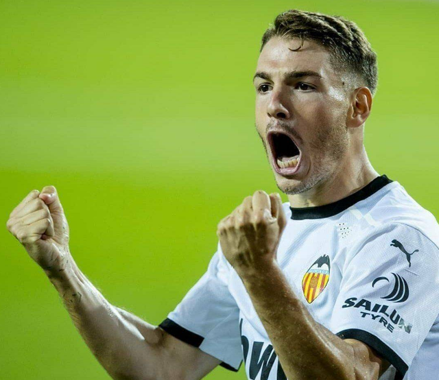 英国威廉希尔-瓦伦西亚奋勇抵抗，挑战更大舞台努力前行