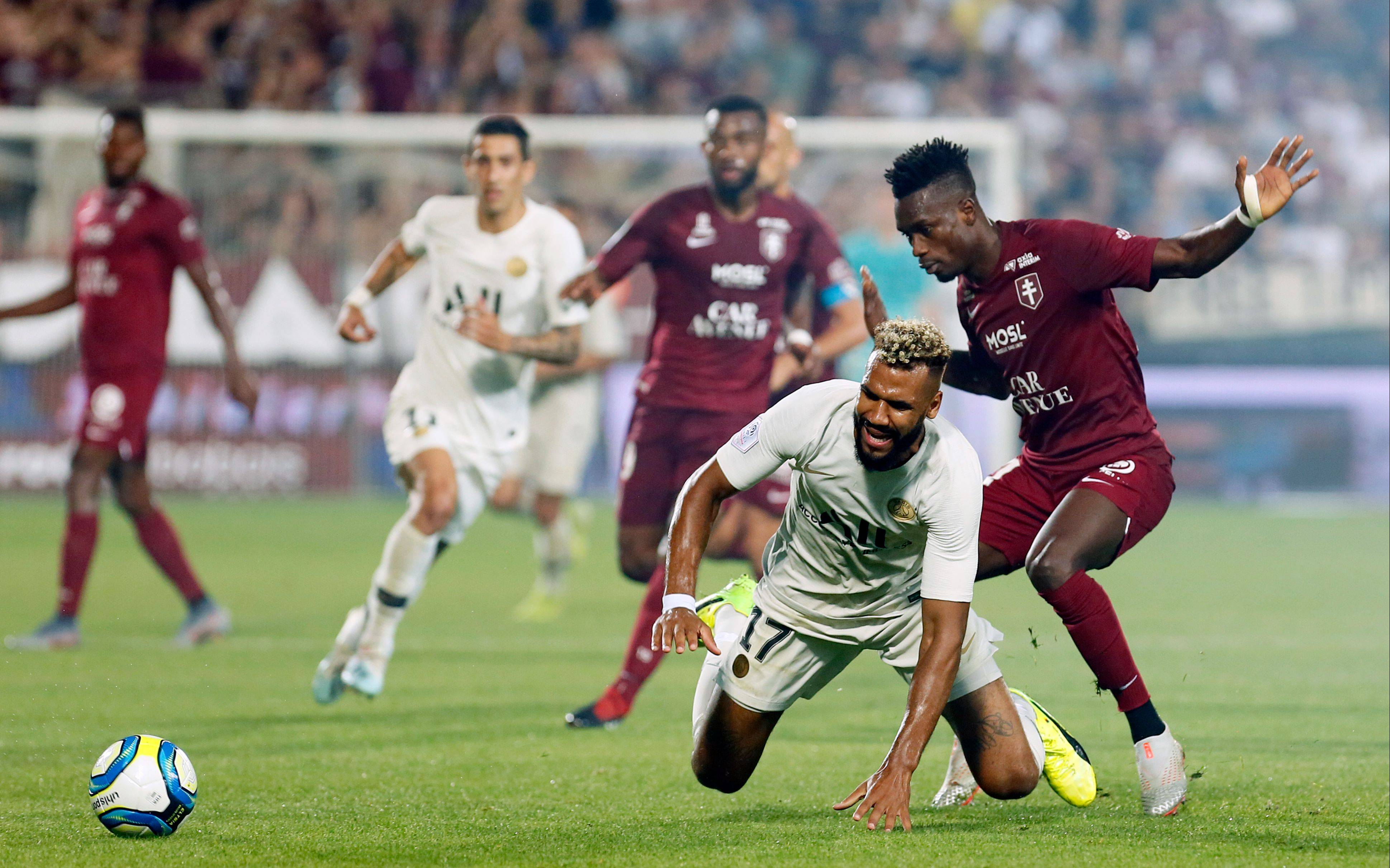 威廉希尔app-国际足球比赛中两队的较量取得胜利