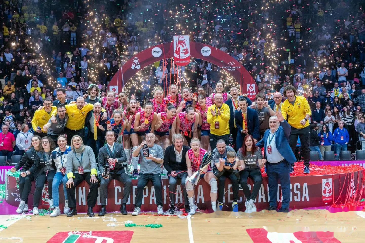 威廉希尔中文站-意大利选手表现抢眼，登上领奖台