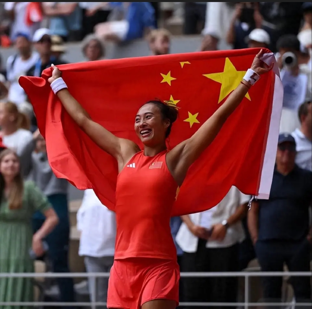 青春风采！中国选手斩获金牌表现出色