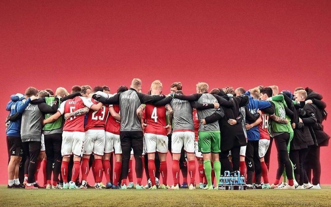 国家队赢得惊险胜利，晋级下一轮