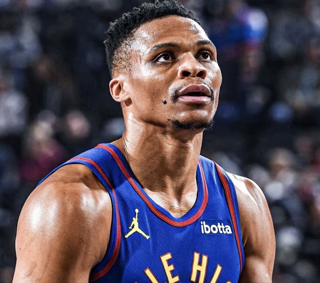 威廉希尔官网-雄鹿轻松击败骑士，马刺负于小牛