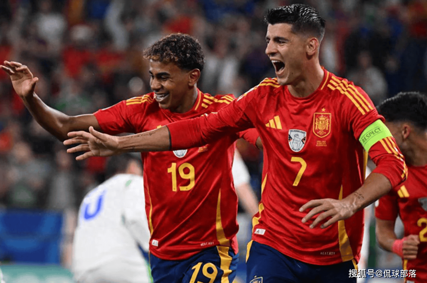 塞尔维亚力克斯洛伐克，夺得宝贵三分