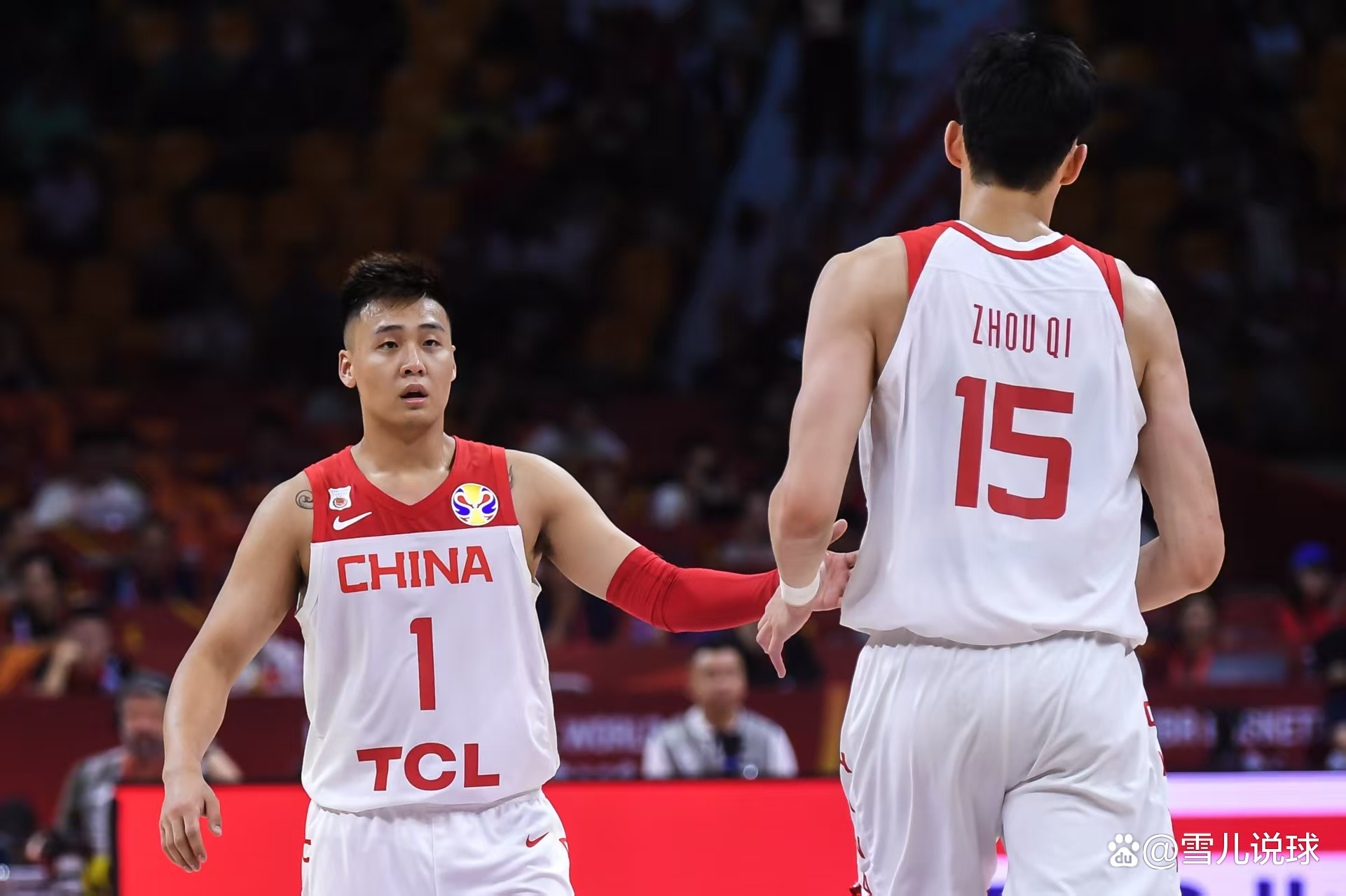 亚洲顶尖球队争夺胜利，全面展开对战